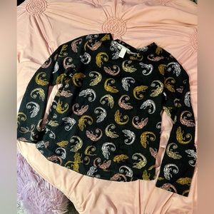 Mid sleeve womens blouse with lizards